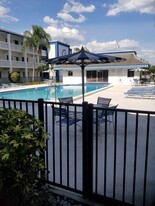350 79th Ave N, Unit Gateway By The Bay in St. Petersburg, FL - Building Photo