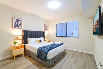 700 SW 11th Ave, Unit FL2-ID1022459P in Miami, FL - Foto de edificio - Building Photo