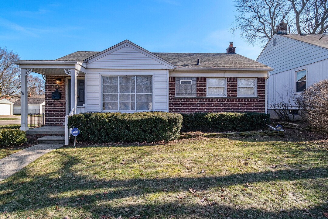 4526 Cooper Ave in Royal Oak, MI - Building Photo