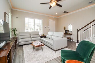 19006 Yellow Bells Wy in Rosharon, TX - Building Photo - Building Photo