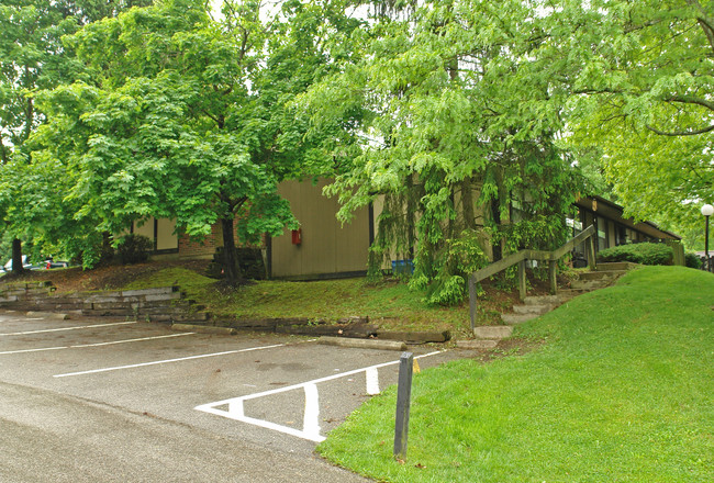 Rose Lane Apartments in Charleston, WV - Building Photo - Building Photo