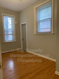5104 Wayne Ave photo'