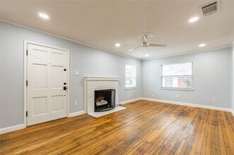 2732 Mateur St in Dallas, TX - Building Photo - Building Photo