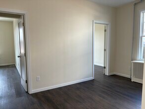 353 Central Ave, Unit #2 in Lawrence, NY - Foto de edificio - Building Photo