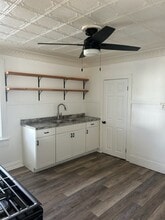 1 Dartmouth St, Unit 2 in Cohoes, NY - Building Photo - Building Photo