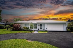 2066 5th Ct SE in Vero Beach, FL - Building Photo