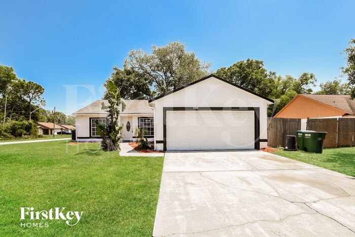 3389 Vancouver Ave in Deltona, FL - Building Photo
