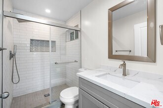 12233 Killion St in Los Angeles, CA - Building Photo - Building Photo