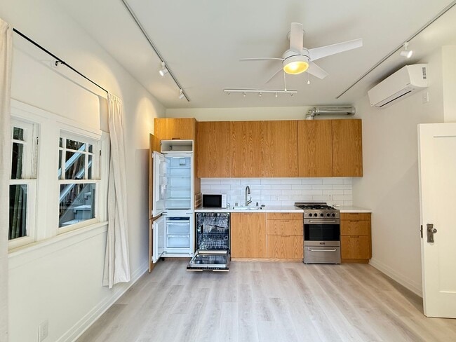 706 6th Ave in Los Angeles, CA - Building Photo - Building Photo