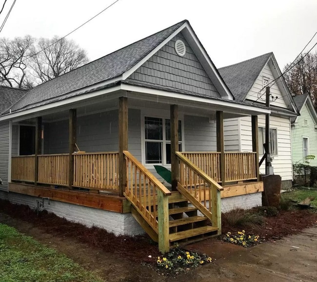 1044 Flynn St in Chattanooga, TN - Building Photo - Building Photo