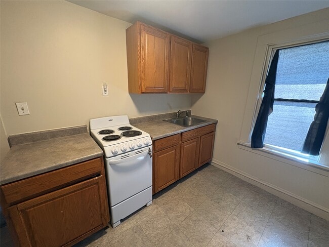 508 Newark Valley-Maine Rd in Endicott, NY - Building Photo - Building Photo