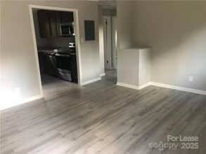 849 Crestway Dr in Newton, NC - Building Photo - Building Photo