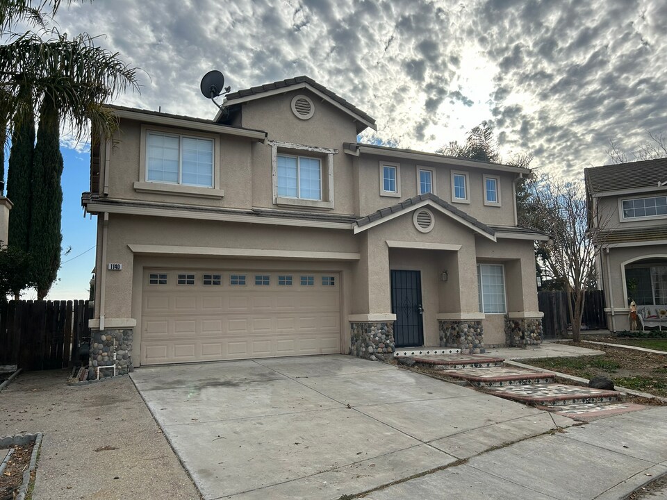 1140 King Loop in Tracy, CA - Building Photo