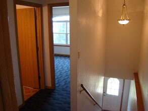 403 E Main St, Unit A in Linn, MO - Foto de edificio - Building Photo