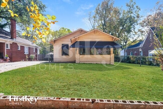 property at 1042 Victory Dr SW