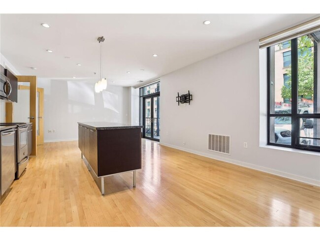 3116 W Lake St in Minneapolis, MN - Building Photo - Building Photo