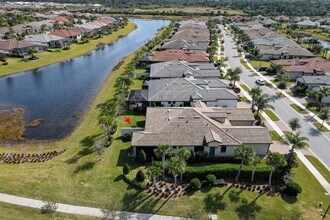 4313 Beauty Leaf Cir in Vero Beach, FL - Building Photo - Building Photo