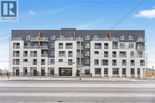 1936 Rymal Rd E in Hamilton, ON - Building Photo