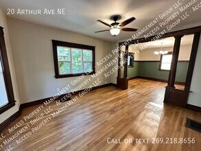 20 Arthur Ave NE in Grand Rapids, MI - Foto de edificio - Building Photo
