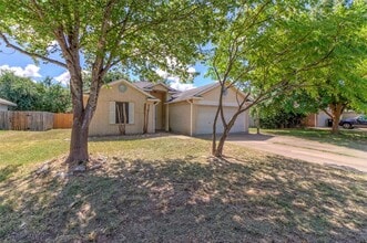 109 Azalea Dr in Georgetown, TX - Building Photo - Building Photo