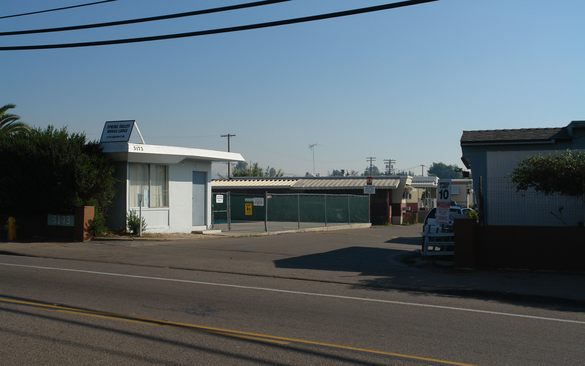 Bancroft Palms in Spring Valley, CA - Building Photo