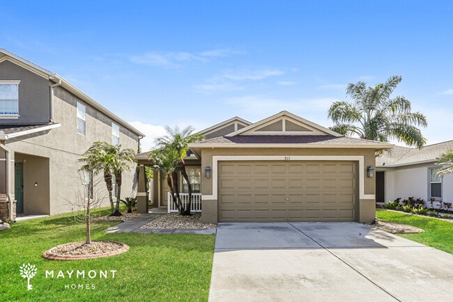 property at 911 Seminole Sky Dr