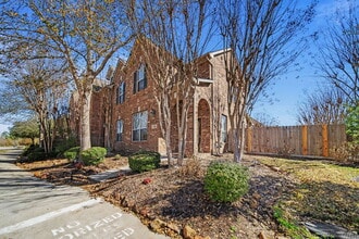 153 E Montfair Blvd in The Woodlands, TX - Building Photo - Building Photo