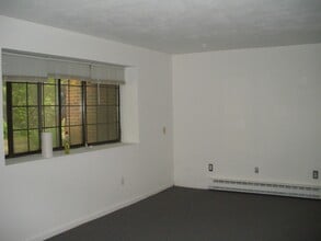 47 West St in Randolph, MA - Building Photo - Building Photo