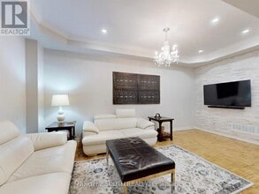 212 Lauderdale Dr in Vaughan, ON - Building Photo - Building Photo