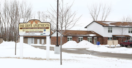 Oak Grove Apartments in Horicon, WI - Building Photo - Building Photo