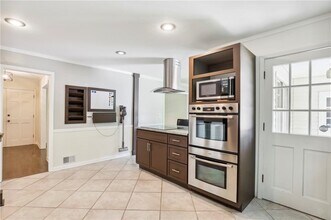 4935 Cambridge Dr in Dunwoody, GA - Building Photo - Building Photo