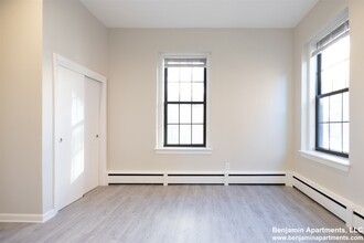 145 Saint Botolph St, Unit 3 in Boston, MA - Foto de edificio - Building Photo