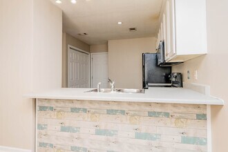 321 Grand Ave in Warner Robins, GA - Building Photo - Building Photo