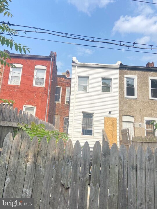 538 N Pulaski St Photo