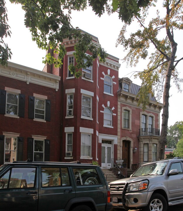 26 9th St NE in Washington, DC - Building Photo