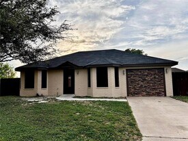 24 Whitewing Dr in La Joya, TX - Building Photo