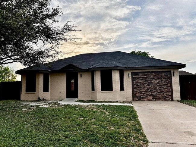 property at 24 Whitewing Dr