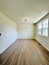 3009 Cherry Glen Dr in La Grange, KY - Building Photo - Building Photo
