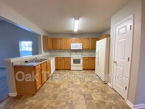 411 Brookfield Ln in Goose Creek, SC - Building Photo - Building Photo