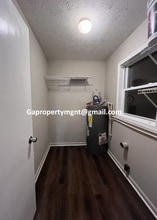 231 Waddell Dr in Bremen, GA - Foto de edificio - Building Photo