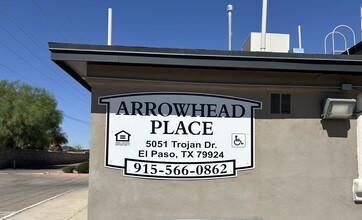 Arrowhead Place in El Paso, TX - Foto de edificio - Building Photo