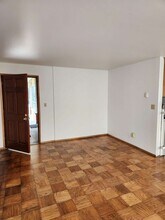 Valcrest Apartments in Seattle, WA - Foto de edificio - Interior Photo