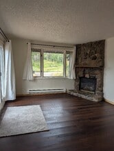 2562 Cortina Ln in Steamboat Springs, CO - Foto de edificio - Building Photo