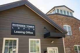 Riverside Tower Lofts in Madison, IN - Foto de edificio