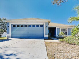 4671 Sheringham Ct in Spring Hill, FL - Building Photo