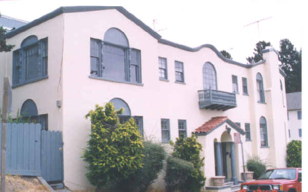 400 Montclair Ave in Oakland, CA - Building Photo - Building Photo