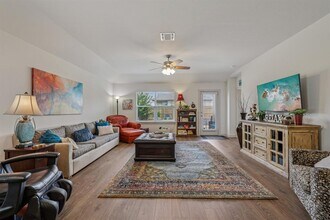 111 Krause Spgs Dr in Hutto, TX - Building Photo - Building Photo