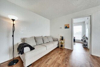 2803 Hemphill Park in Austin, TX - Building Photo - Building Photo