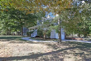 21 Poole Bridge Ct in Hiram, GA - Building Photo