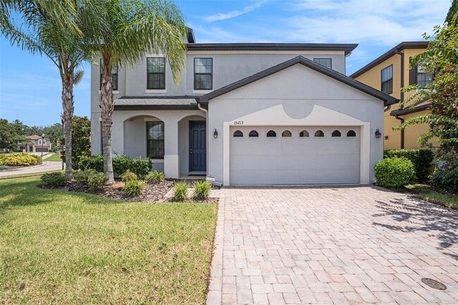 15213 Capri Isle Ln in Tampa, FL - Building Photo - Building Photo
